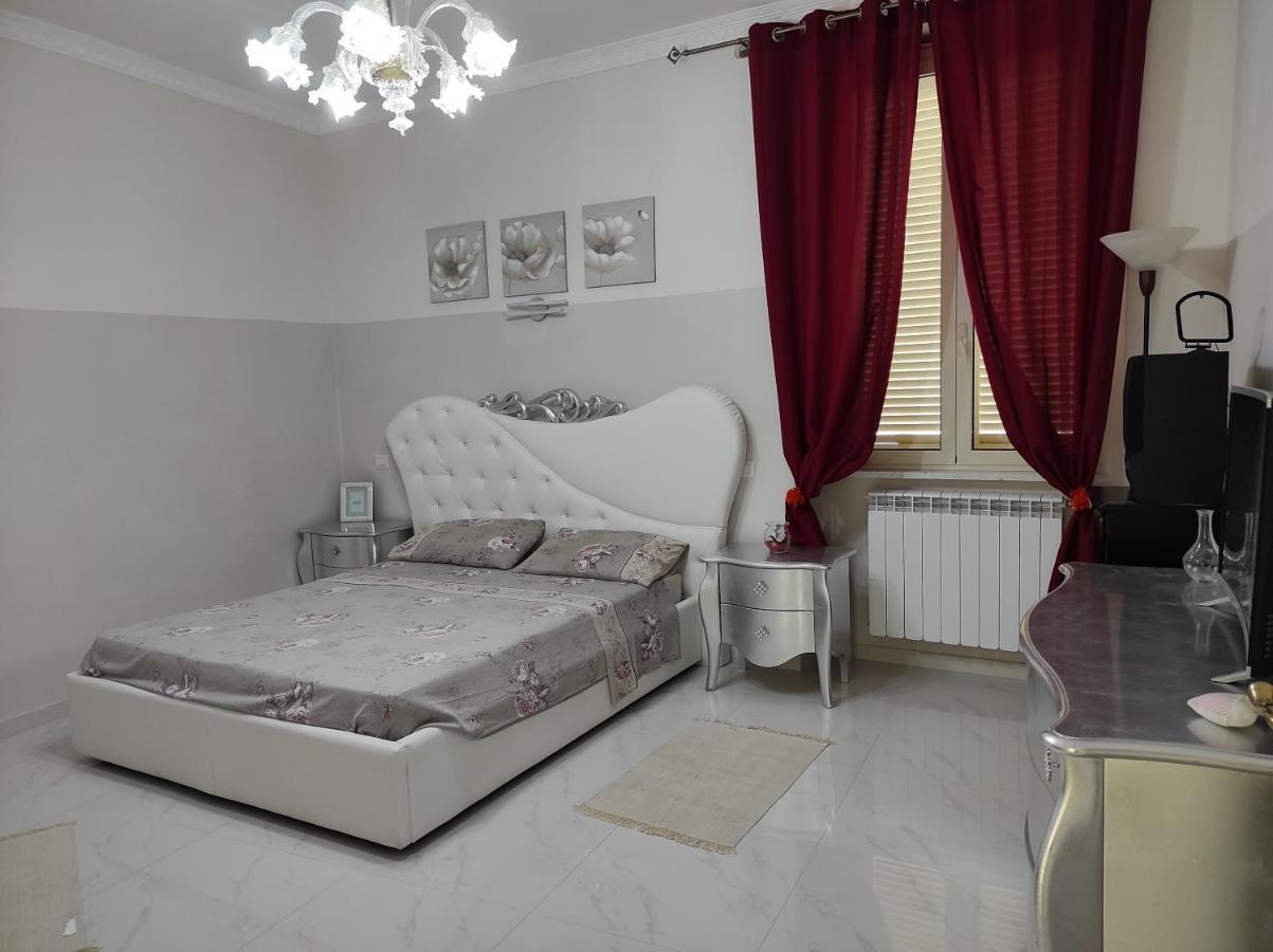 Affittacamere Silvagni Caserta Exteriör bild