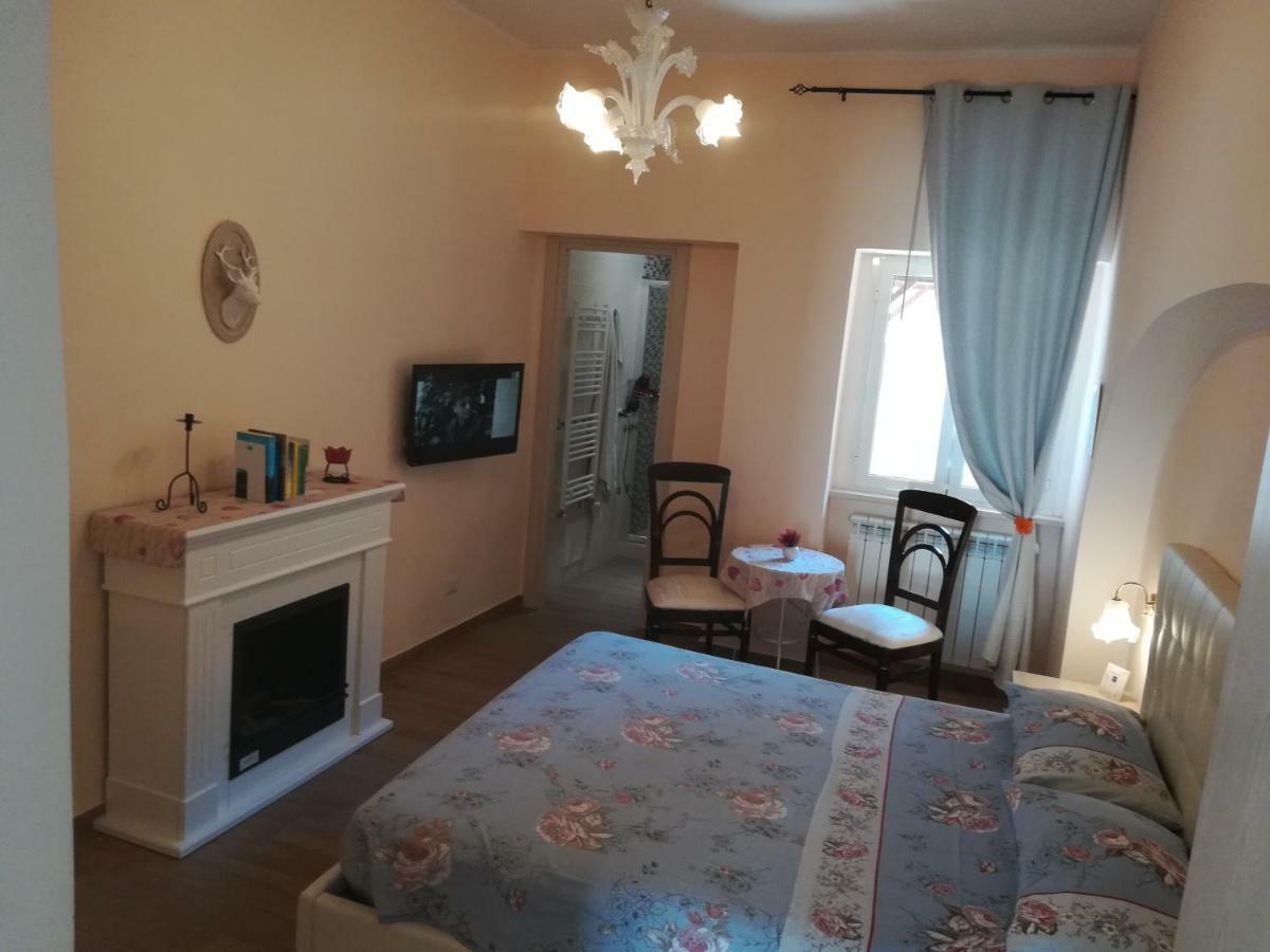 Affittacamere Silvagni Caserta Exteriör bild